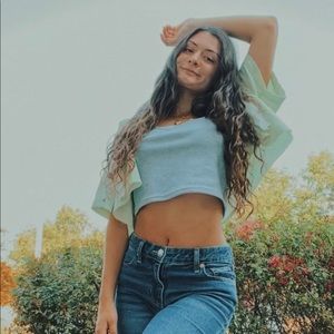 Meet your Posher, Nina